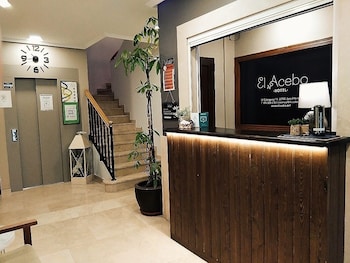 Hotel El Acebo,Jaca>>Huesca,2 star