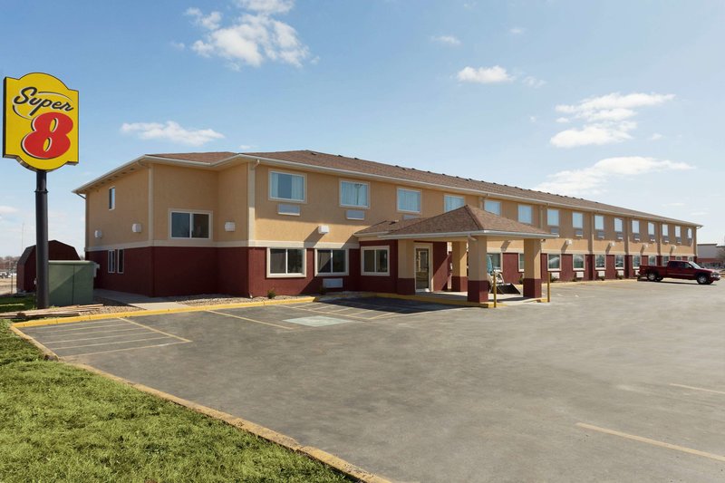 super 8 by wyndham lees summit