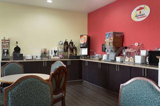 super 8 by wyndham lees summit