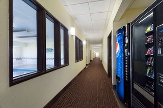 Super 8 By Wyndham Lees Summit,Jackson>>Callaway County,2 star