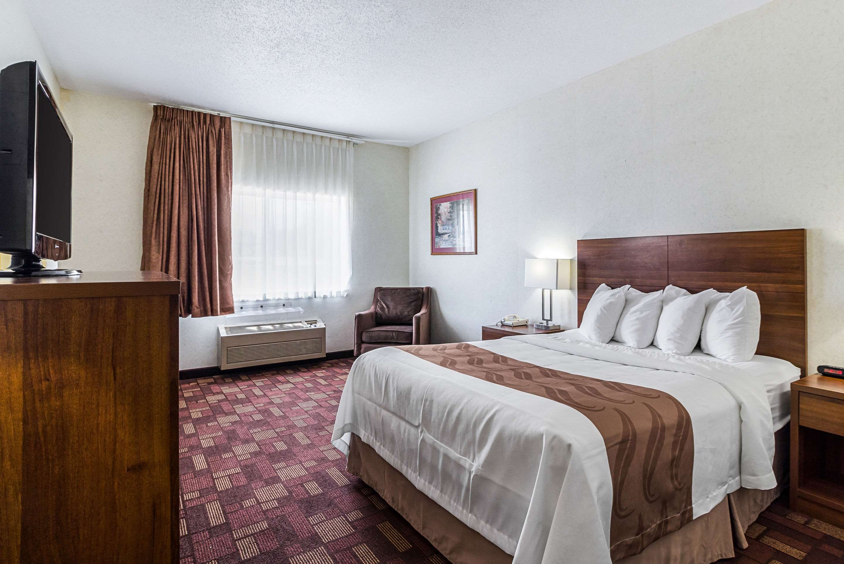 econo lodge luverne i 90