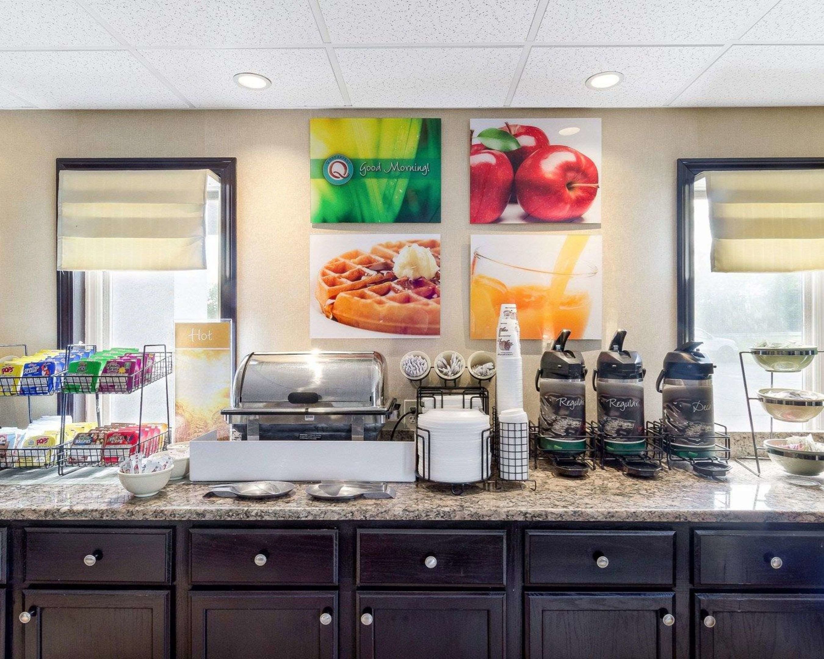 residences at solomon pond