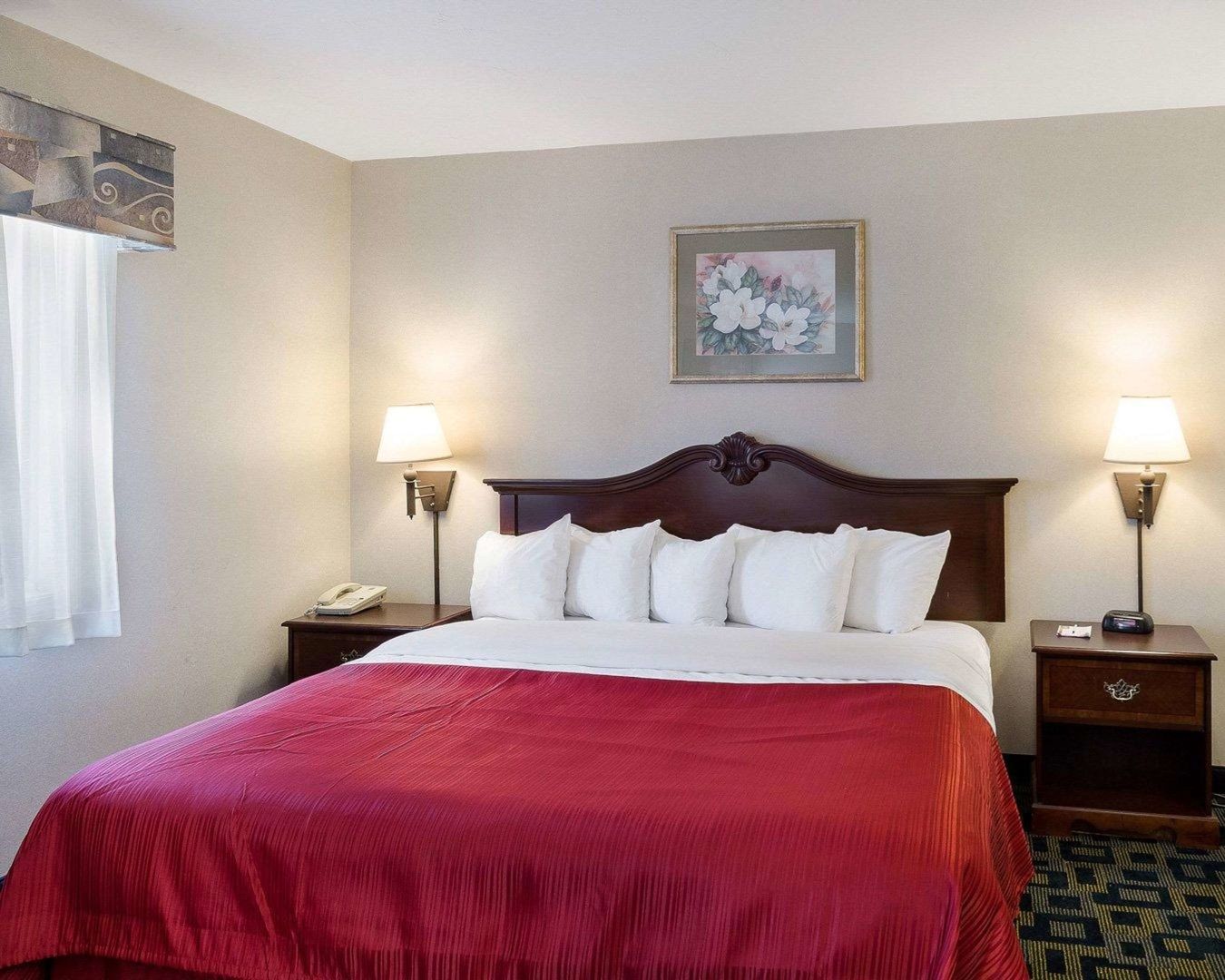 residences at solomon pond