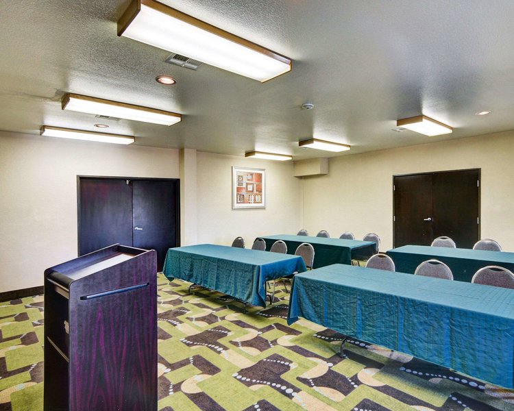 quality inn and suites terrell