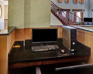 quality inn and suites terrell