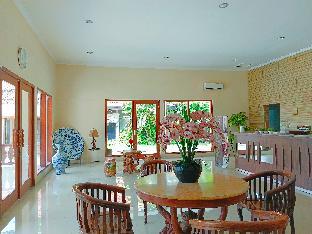 votel manyar resort banyuwangi