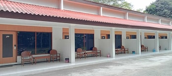 votel manyar resort banyuwangi