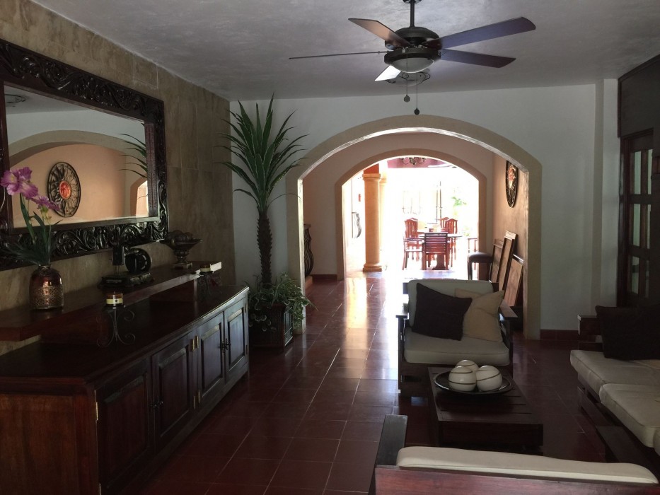 el zaguan colonial by guruhotel