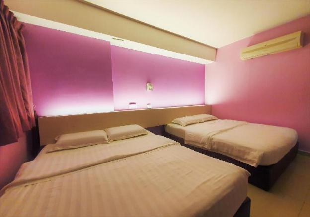de uptown hotel ss2