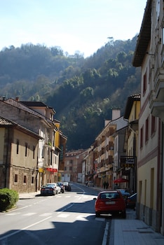 Alojamiento Calzada Romana,Belmonte De Miranda>>Asturias,2 star