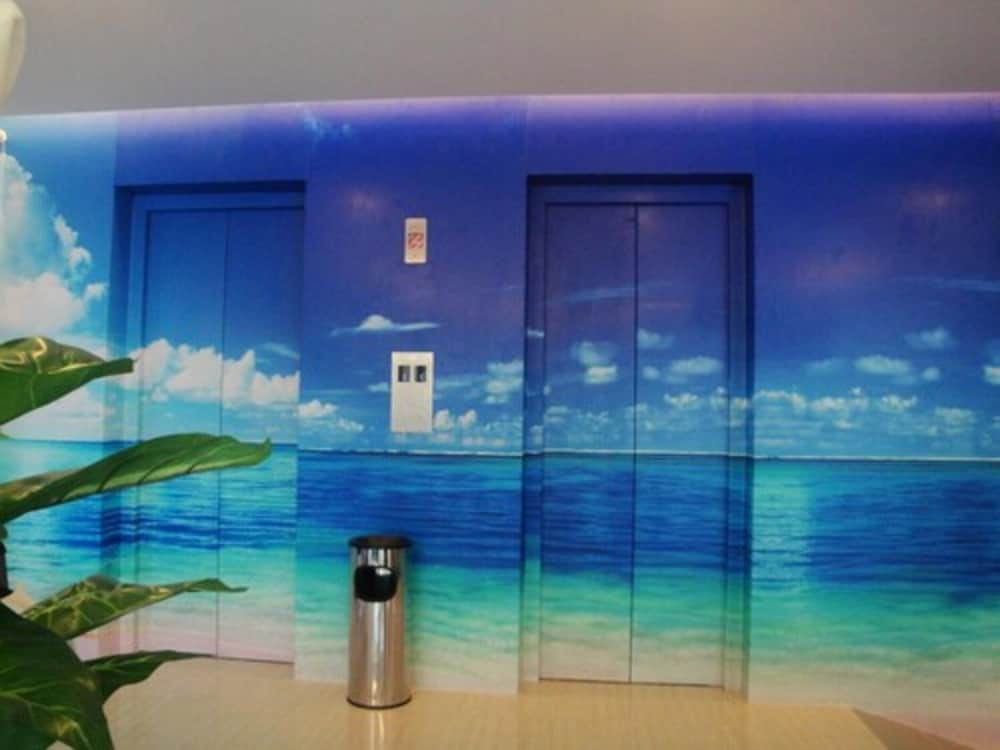 top hotel manado