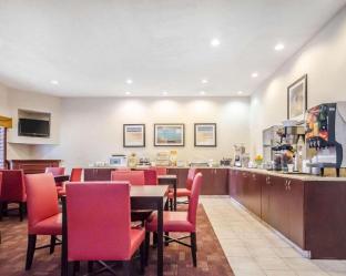 spark by hilton la grange