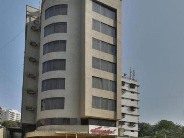hotel lucky goregaon