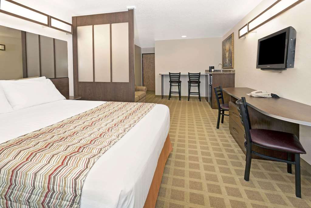 microtel inn and suites by wyndham cheyenne