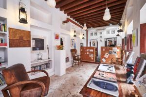 Xva Art Hotel,Deira>>Bur Dubai,2 star