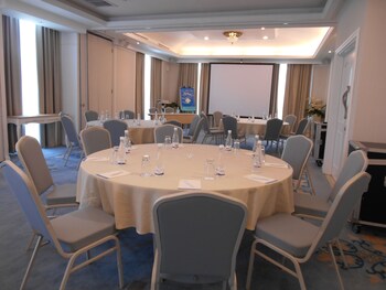 Noor Hotel,Jalan Madura No. 6,4 star
