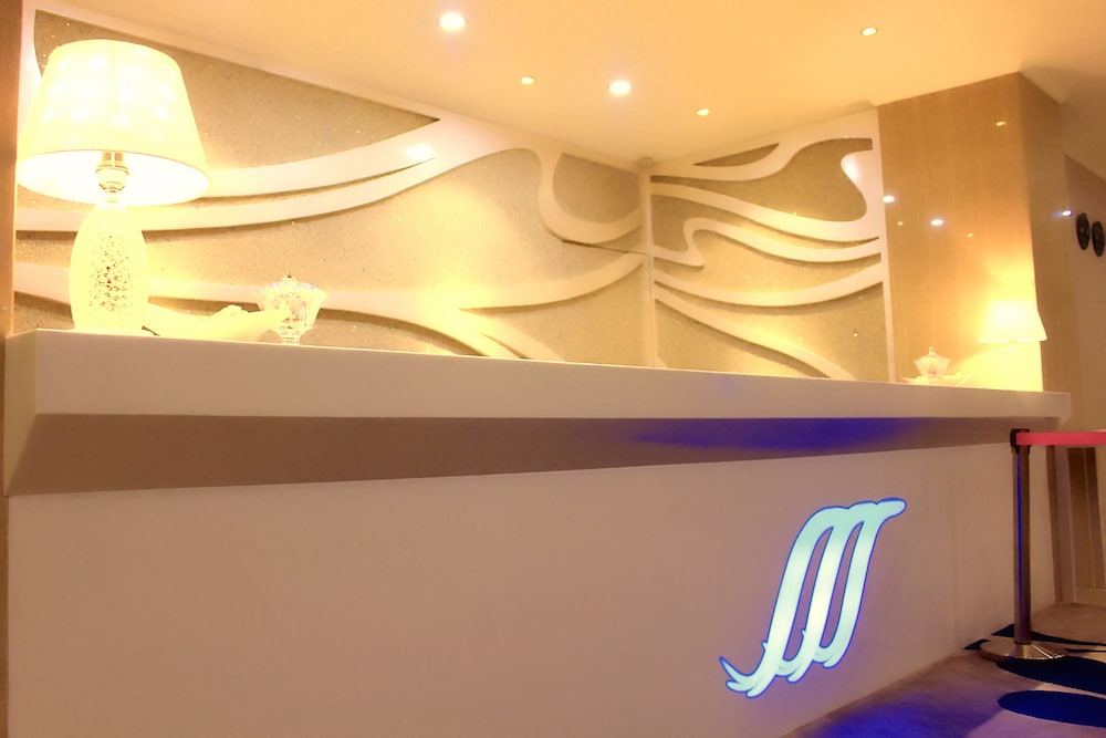 marina mamberamo hotel