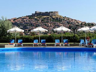 delfinia hotel and bungalows