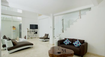 Aq-Va Hotel & Villas Seminyak,Kuta>>Bali,4 star