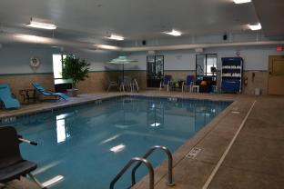Holiday Inn Express & Suites Kent State University,Cleveland>>Akron,3 star