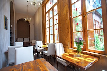 hotel rustaveli