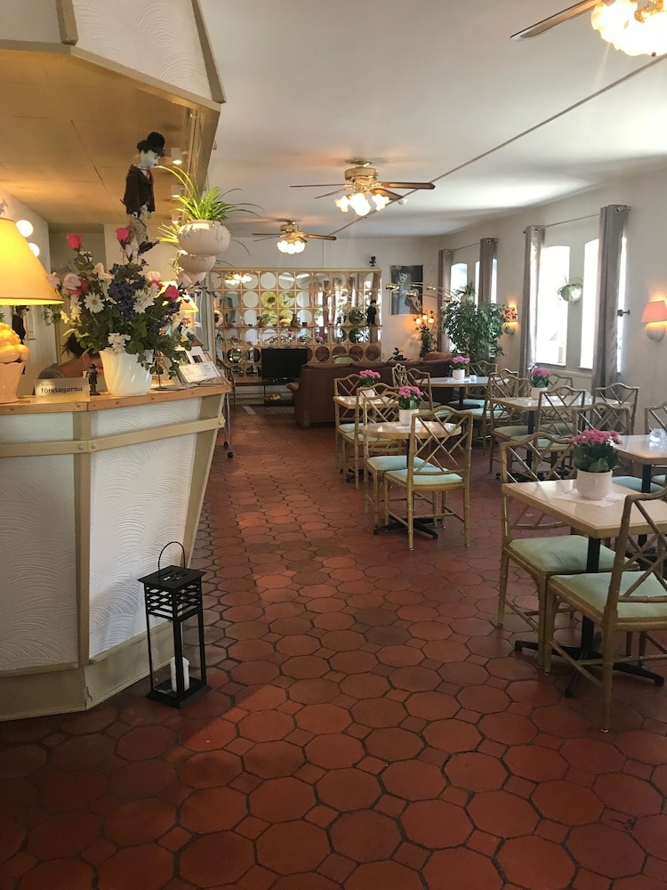 hotel chaplin