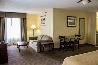 Quality Inn Fuquay Varina East,Raleigh>>Fuquay-Varina,3 star