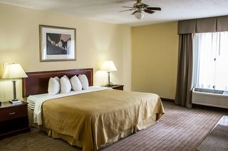 Quality Inn Fuquay Varina East,Raleigh>>Fuquay-Varina,3 star