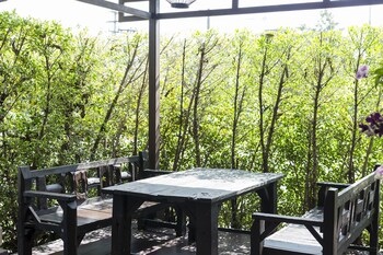 asia hotels group poonpetch chiangmai