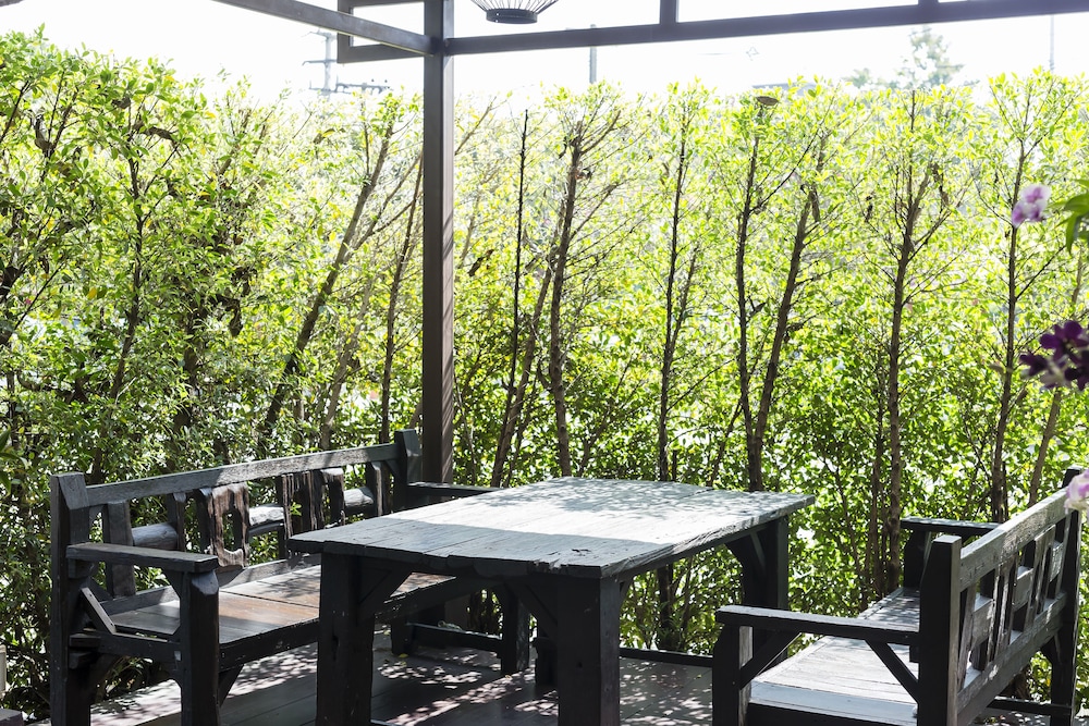 asia hotels group poonpetch chiangmai