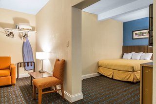 Quality Inn & Suites Middletown - Newport,Newport>>Middletown,3 star