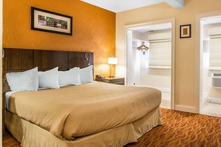 Quality Inn & Suites Middletown - Newport,Newport>>Middletown,3 star