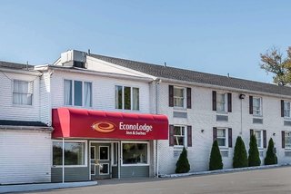 Econo Lodge Airport,Bern Township>>Berks County,2 star