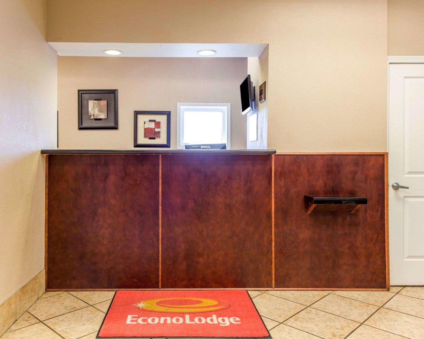 red roof inn atlanta airport ne conley