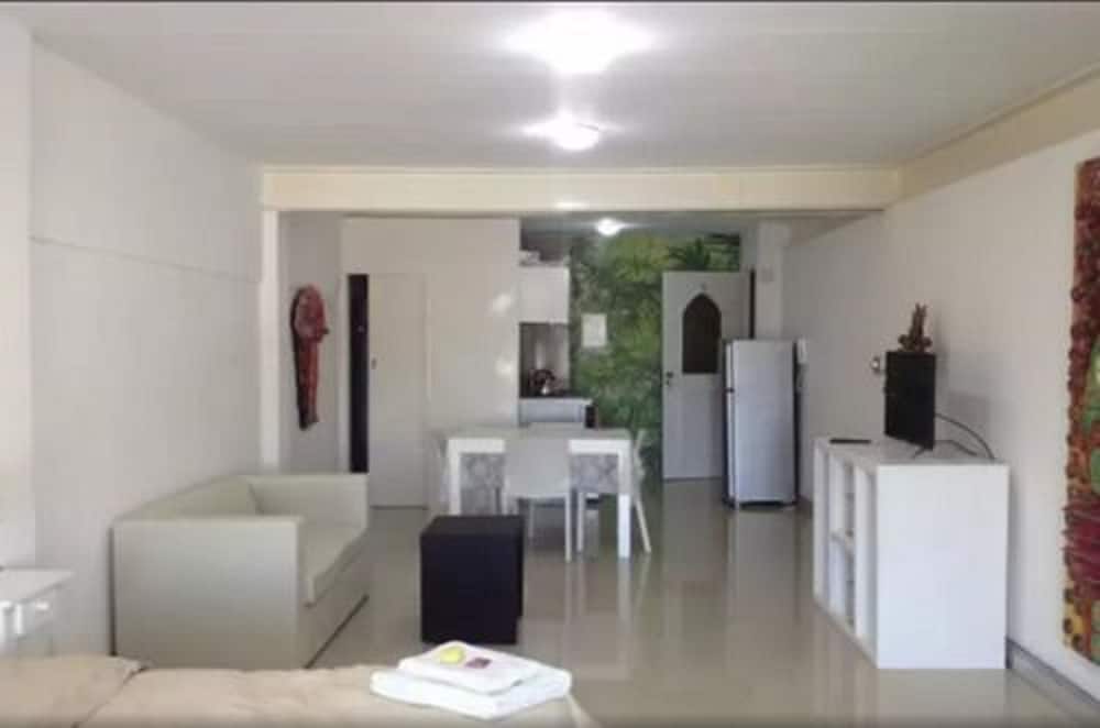 tacha apartments