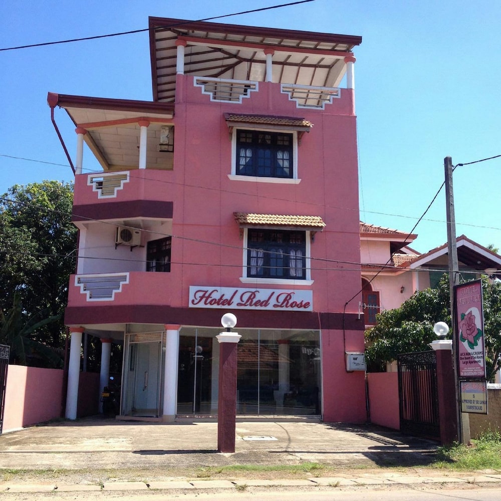 Hotel Red Rose,Negombo>>Katunayake,3 star