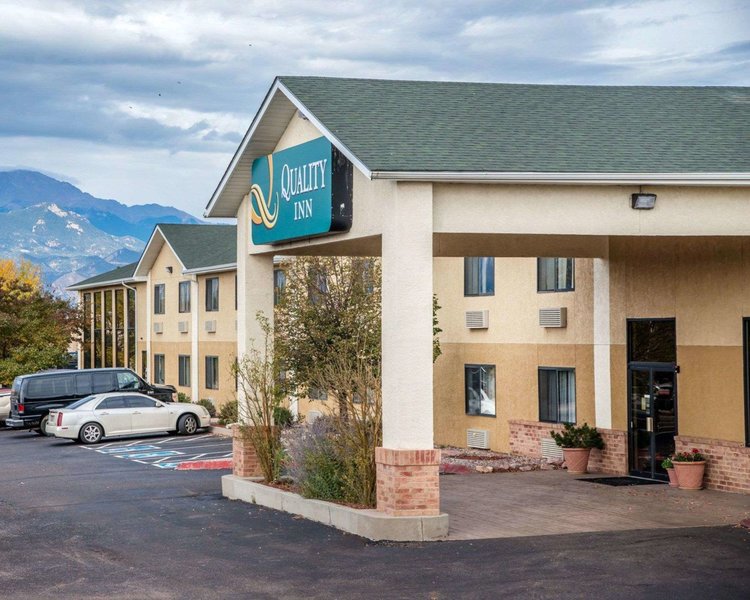quality inn airport