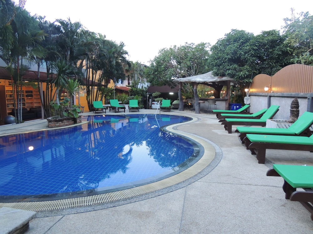 Khaolak Grand City,Khuekkhak>>Khao Lak,3 star