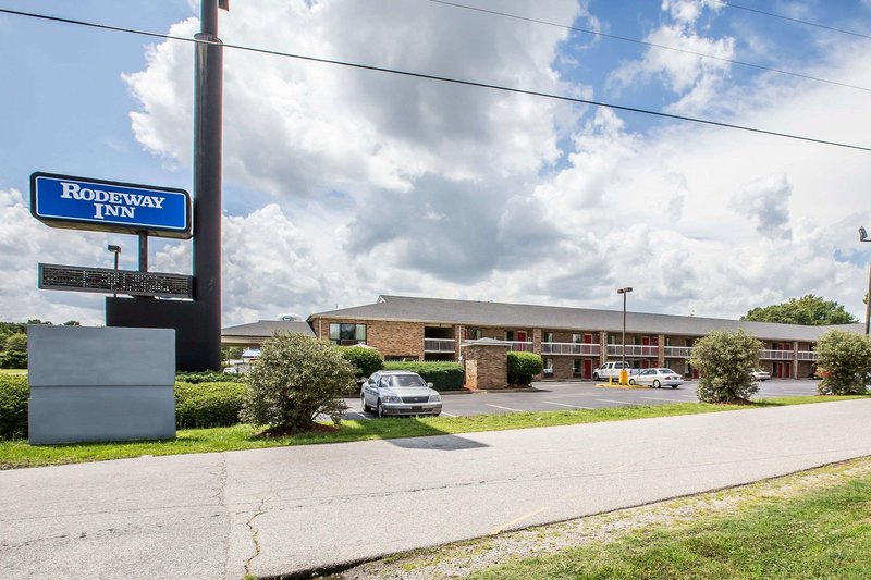rodeway inn expo center