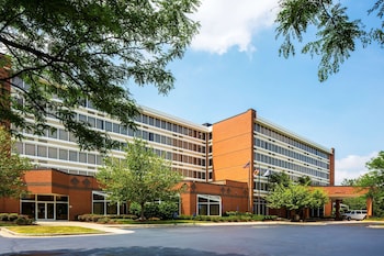 Doubletree By Hilton Hotel Largo/Washington Dc,Bowie>>Baileys Crossroads,4 star