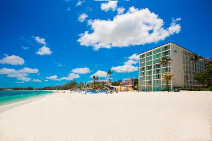 Breezes Resort Bahamas All Inclusive,Near Cable Beach,3 star