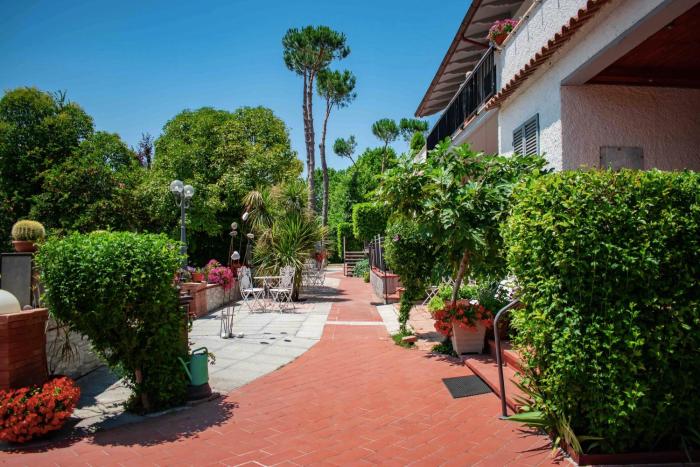 Residence Al Lago,Lake Trasimeno>>Castiglione Del Lago,4 star