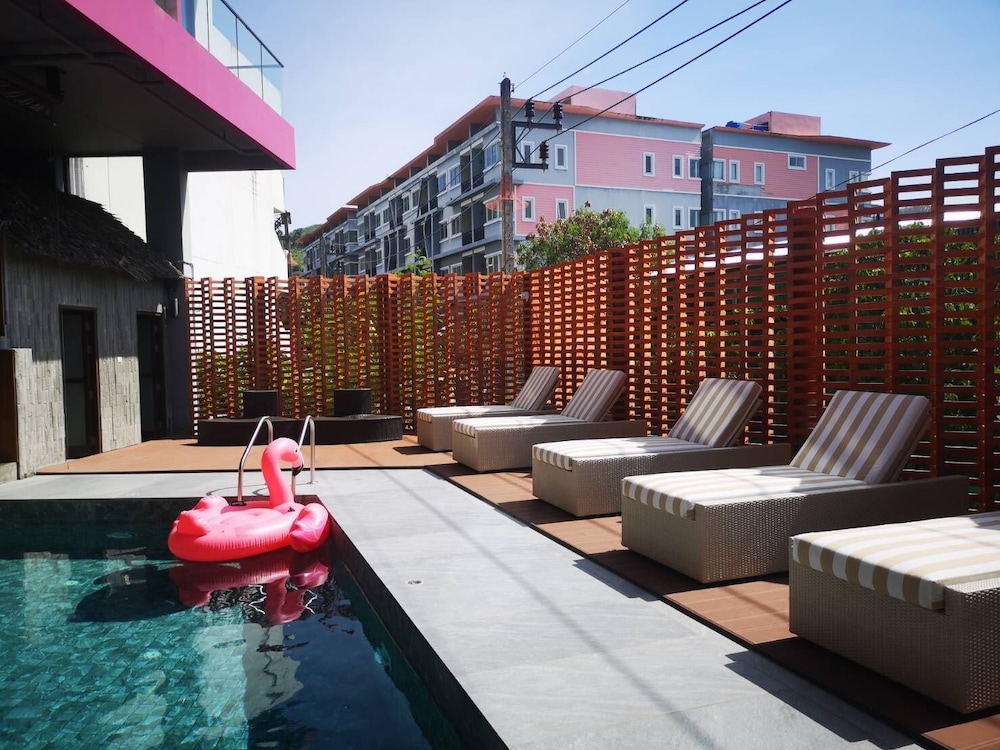 De Coze' Hotel,Kathu>>Karon Beach,3 star