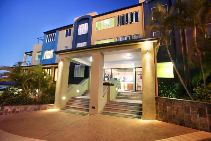 Caloundra Central Apartment Hotel,Caloundra>>Battery Hill,4 star
