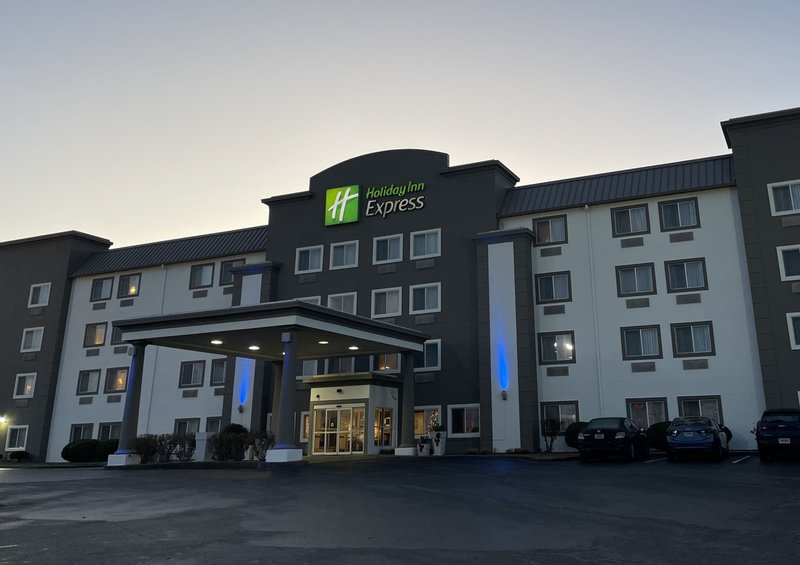 holiday inn express evansville west by ihg
