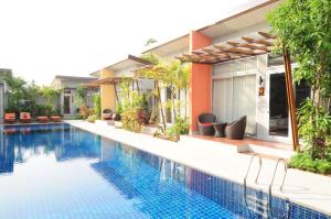 Phu Nana Boutique Hotel,Phuket>>Karon,3 star