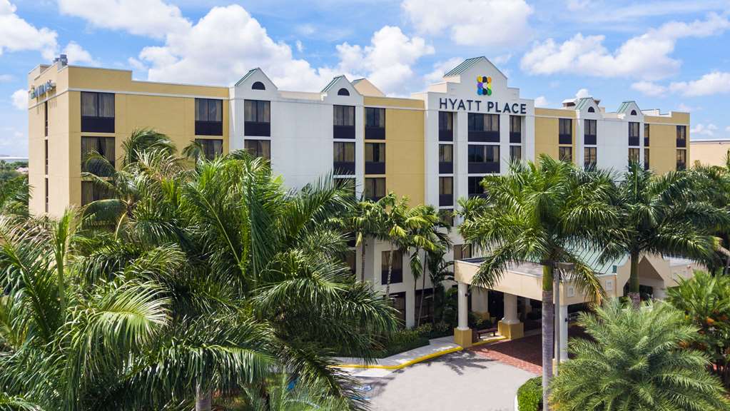 Hyatt Place Fort Lauderdale Cruise Port & Convention Center