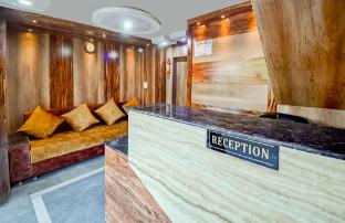 oyo 63331 hotel ambika dx