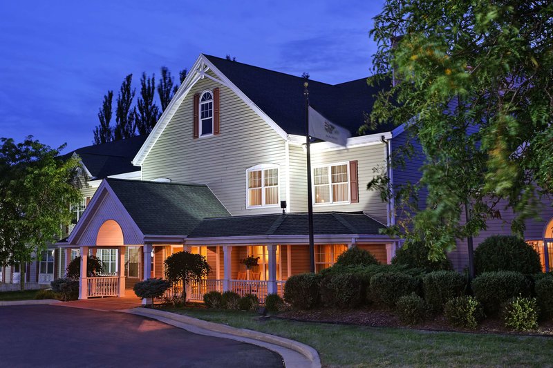 Country Inn & Suites By Radisson, Freeport, Il,Lanark>>Freeport,2.5 star