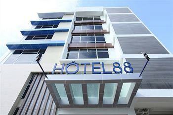 Hotel 88 Embong Kenongo By Wh,Surabaya>>Malang,4 star